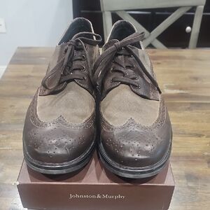 Johnston & Murphy Brown Wingtip Oxfords Classic Brogue Design